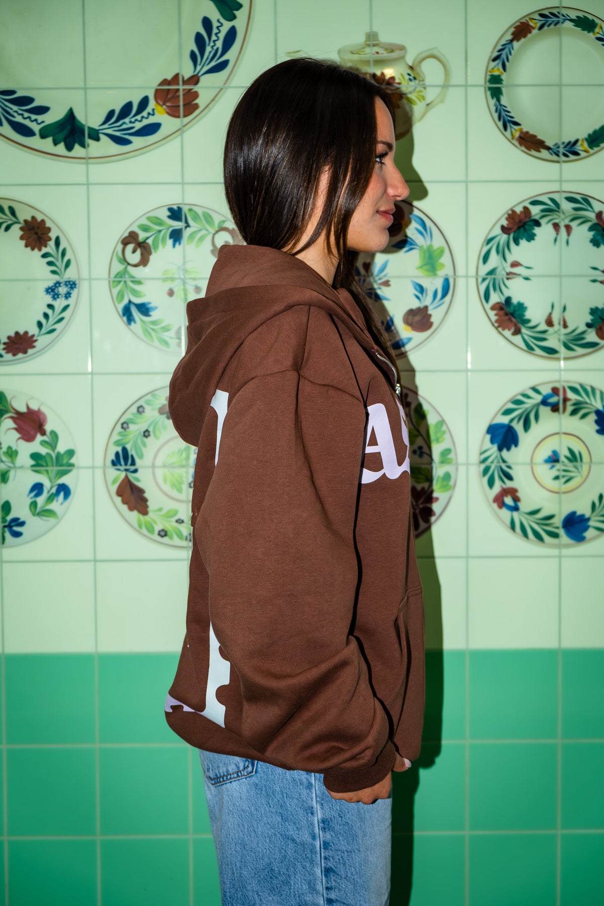 STAND OUT BEFORE ALL ZIPPER - BROWN